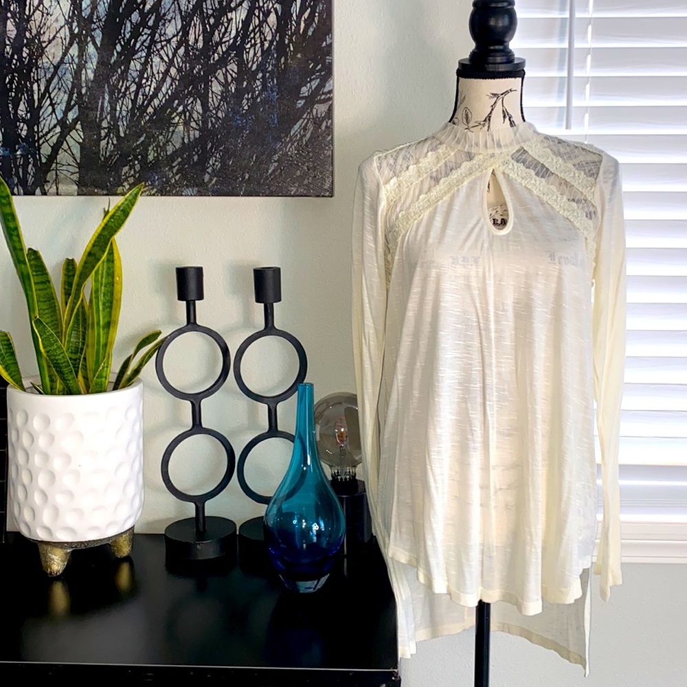 FREE PEOPLE Ivory Lace Blouse Medium